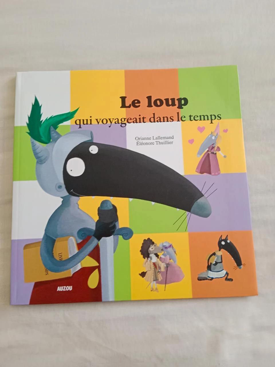 le loup qui voyageait dans le temps   TRES BON ETAT